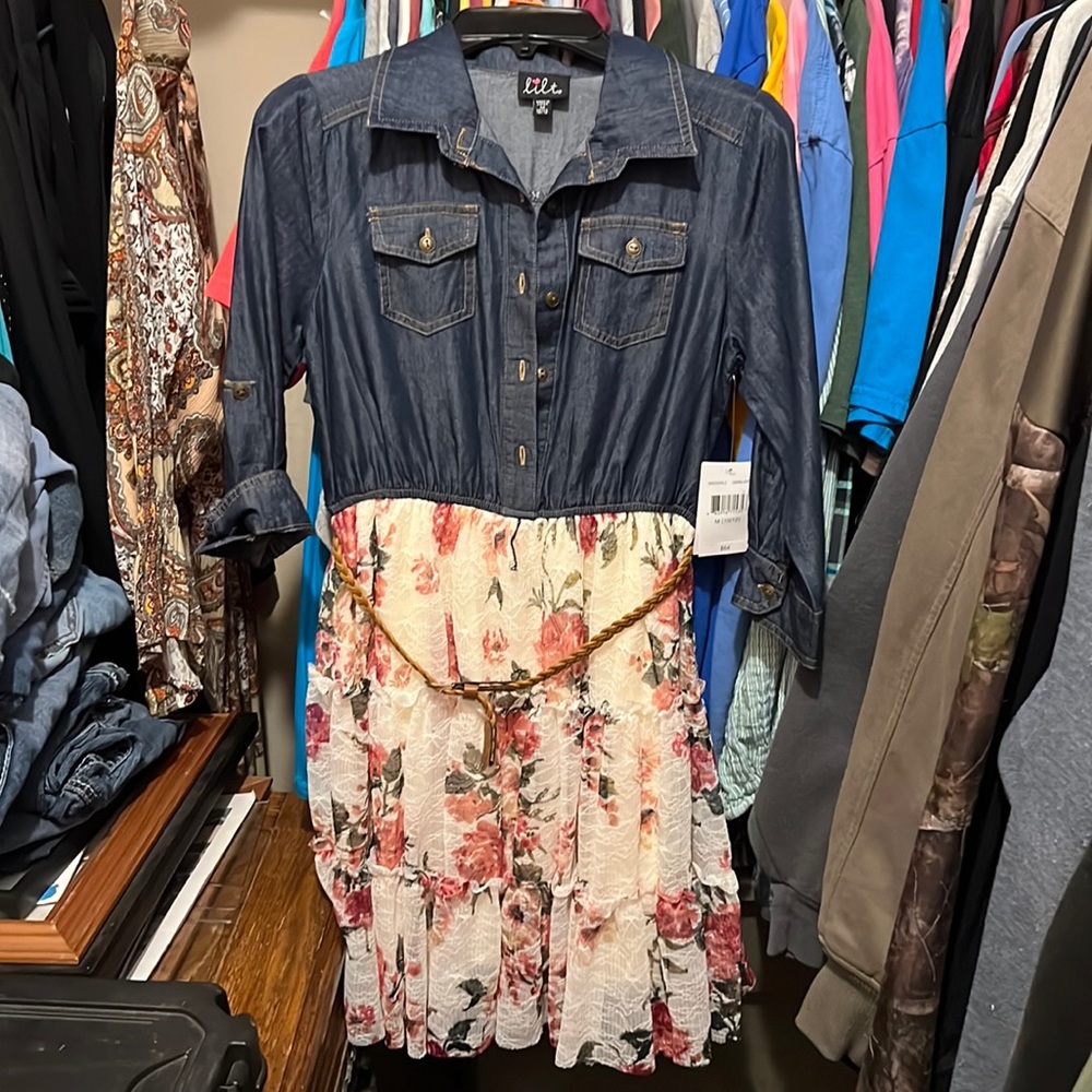 Girls size 10/12 denim and floral lace dress